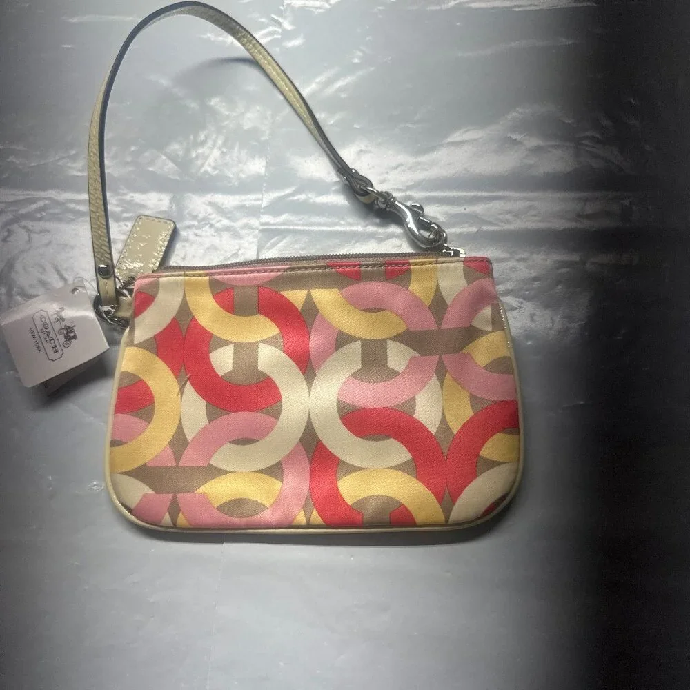 Authentic coach Wristlet Small - Picture 1 of 3